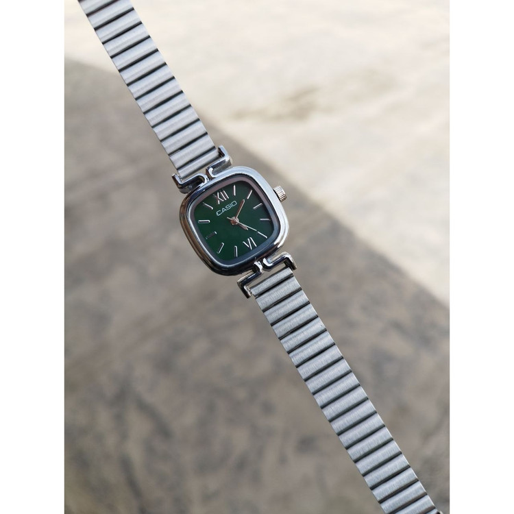 ساعت مچی زنانه بند استیل کرکره ای کاسیو مربع پاپیونی Casio