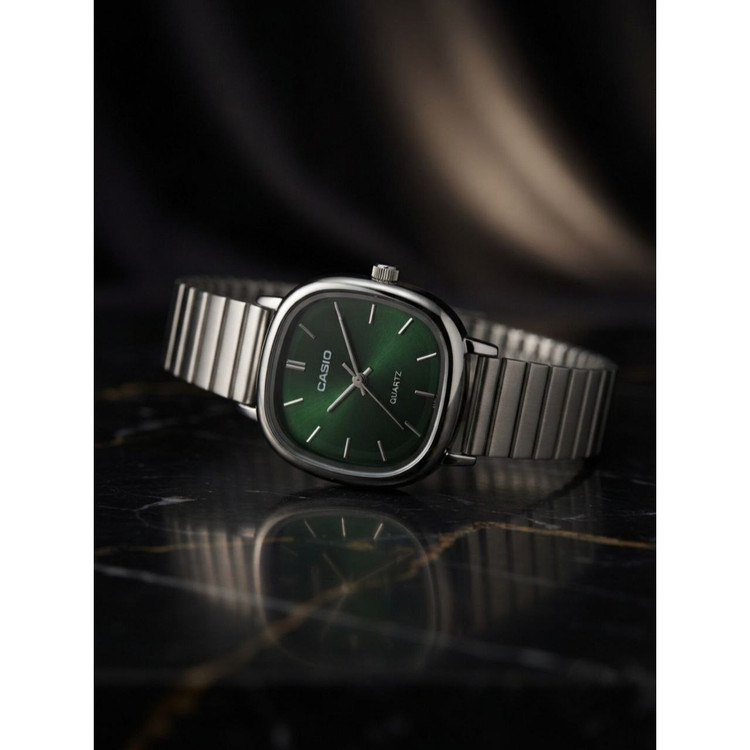 ساعت مچی زنانه بند استیل کرکره ای کاسیو مربع Casio