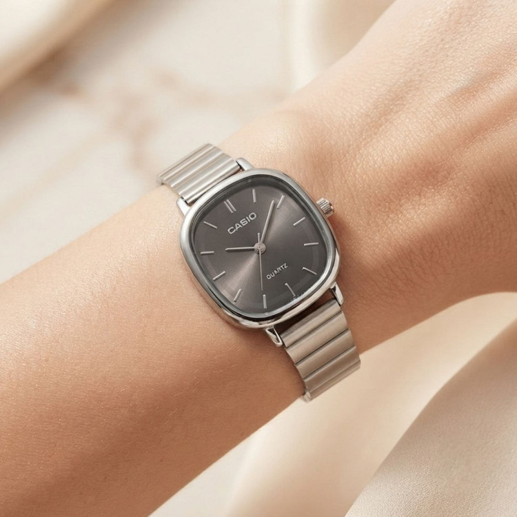 ساعت مچی زنانه بند استیل کرکره ای کاسیو مربع Casio