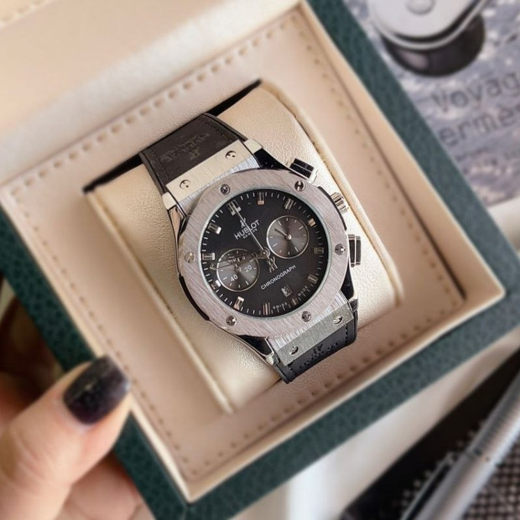 ساعت مچی مردانه 3 موتور فعال کرنوگراف هابلوت Hublot